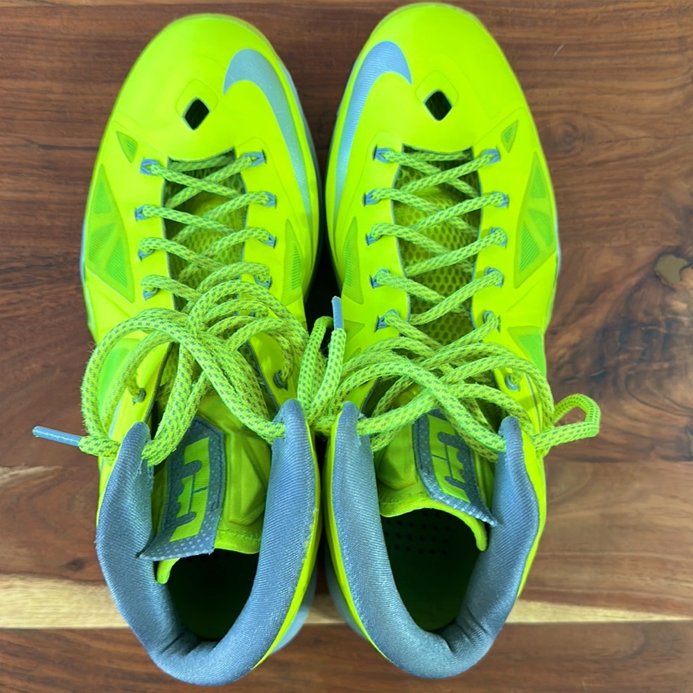 Nike Lebron X Volts 11.5M